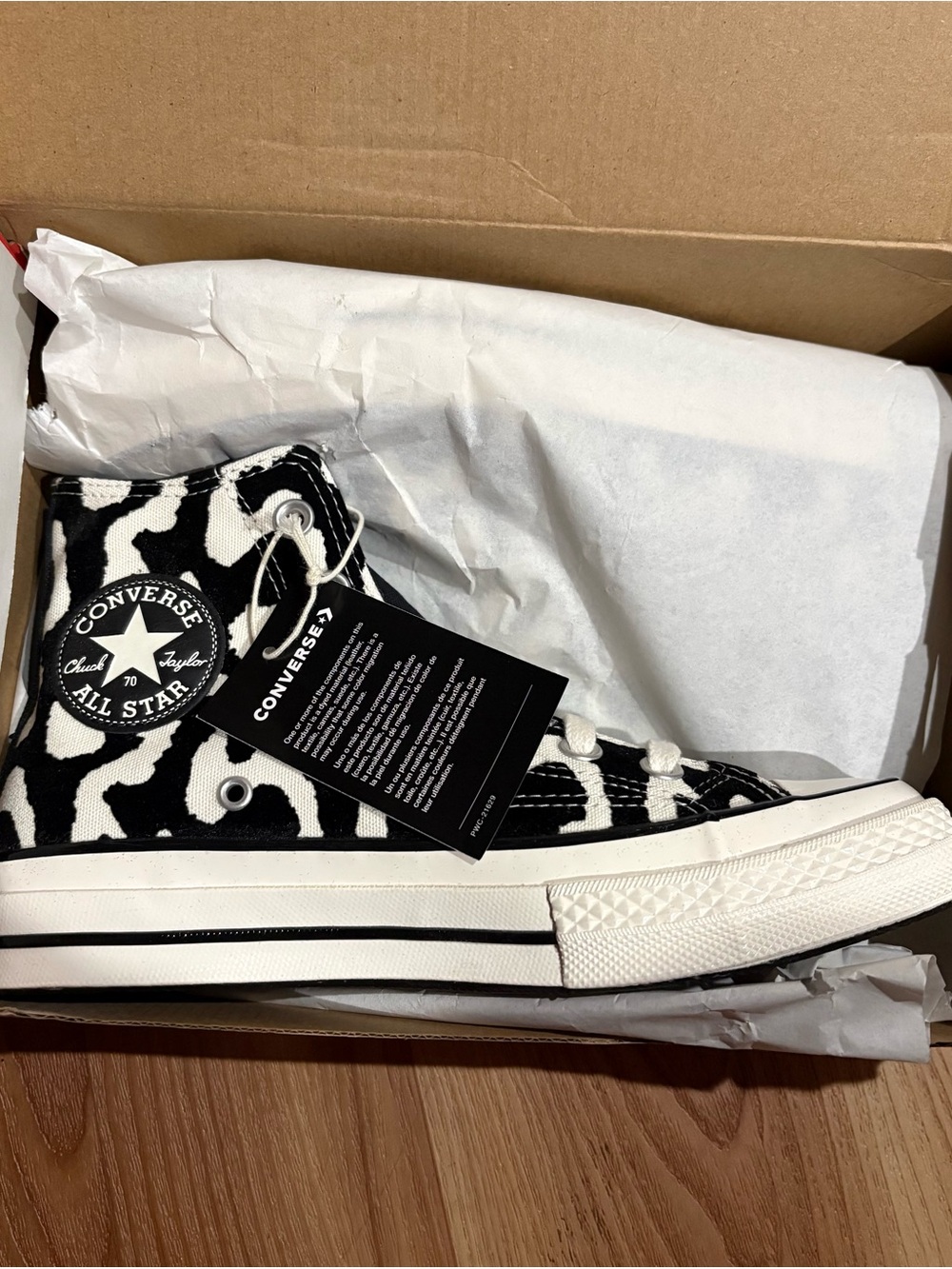 Converse Chuck 70 Hi Leopard Remix Black & White – Women’s 7 / Men’s 5 – NWT - Picture 2 of 12